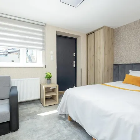 홈스테이 Amber Tiger 포비에로보